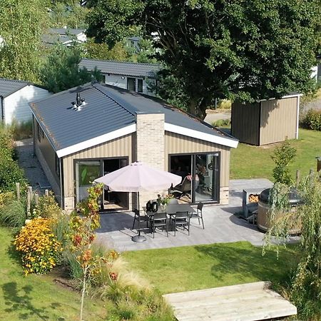 Wellness Chalet Veluwemeer Biddinghuizen Exterior foto
